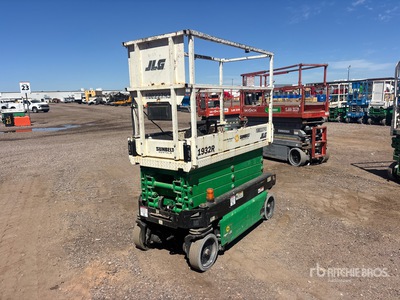 2018 JLG 1932R Electric Scissor Lift
