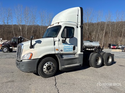 2018 Freightliner Cascadia 125 6x4 Cabeza Tractora Cabina Corta