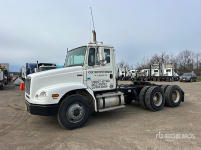 2000 Freightliner FL70 6x4 Ciągnik siodłowy T/A z kabiną dzienną
