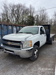 2011 Chevrolet Silverado 3500HD 4x2 Flatbed Truck