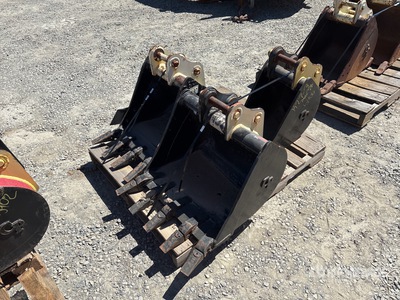 Quantity of (3) 12" 18" 24" Excavator Bucket - Fits  CAT/Hyundai 302.5/R25Z-9AK