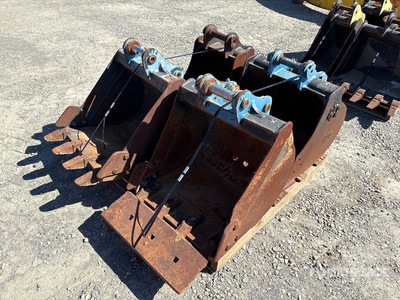 Quantity of (4) Pallets of Excavator Bucket - Fits CAT 303, 303.5, 304