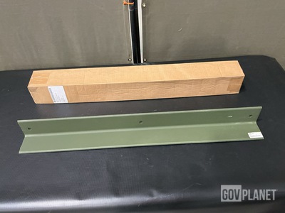 (46) Oshkosh 1469590 Angle Brackets