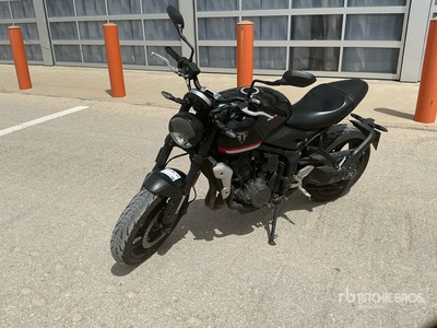2023 Triumph Trident Vélo de croisière