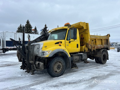 2006 International 7400 4x2 Snow Plow Truck