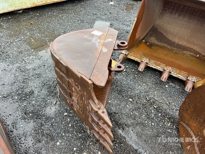22 in Digging Excavator Bucket