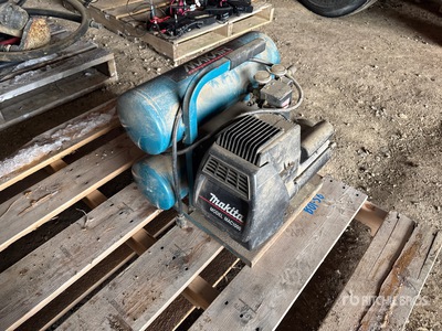 Makita MAC1000 Electric Air compressor ورش و مخازن متنوعة