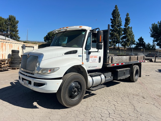 2012 International 4400 DuraStar 4x2 Flatbed Dump Truck 2012 International 4400 DuraStar 4x2 Flatbed Dump Truck