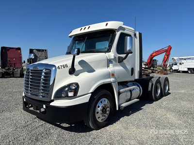 2018 Freightliner Cascadia 125 6x4 T/A Day Cab Truck Tractor