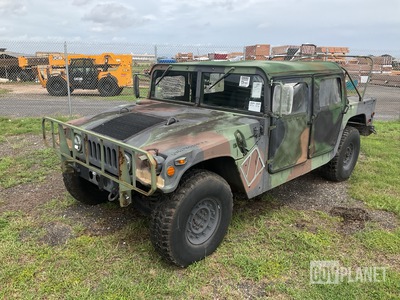2007 AM General M1097R1 HMMWV 4 Door Soft Top w/Truck Body