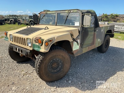 2007 AM General M1097R1 HMMWV 2 Door Soft Top w/Truck Body