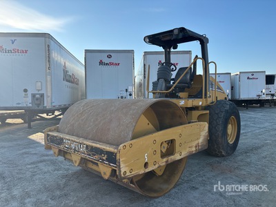2006 Cat CS-533E Smooth Drum Compactor