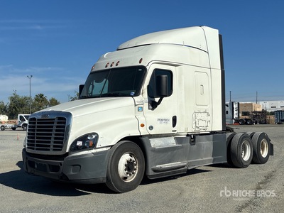 2018 Freightliner Cascadia 125 6x4 T/A Sleeper Truck Tractor