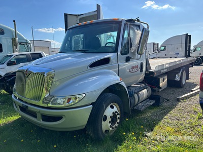 2016 International 4300 4x2 Rollback Truck