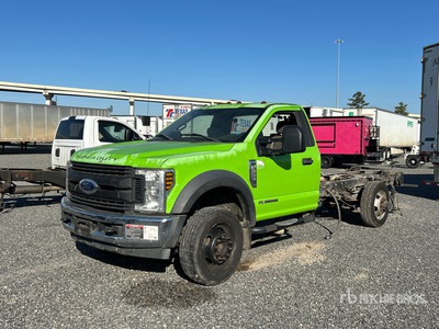 2019 Ford F-550 4x2 Cabine en chassis