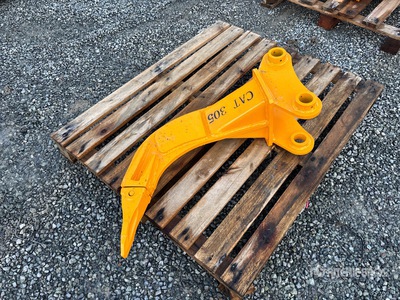 2026 GIYI 27 in Excavator Ripper - Fits Cat 305 (Unused)