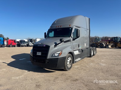 2022 Freightliner Cascadia 126 6x4 T/A Sleeper Truck Tractor