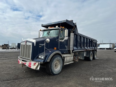 2005 Kenworth T800 8x4 Tri/A Dump Truck