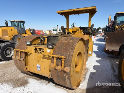 2004 Ingram AE315 3 Wheel Roller