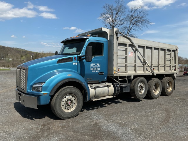 2015 Kenworth T880 8x4 Tri/A Dump Truck