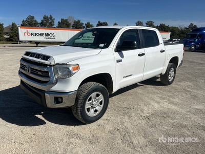 2016 Toyota Tundra SR5 4x4 Crew Cab Pickup