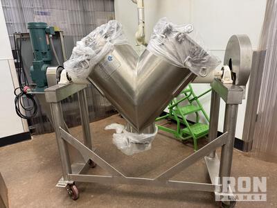 1983 Expert Industries V-Blender Dry Powder Mixing Machine