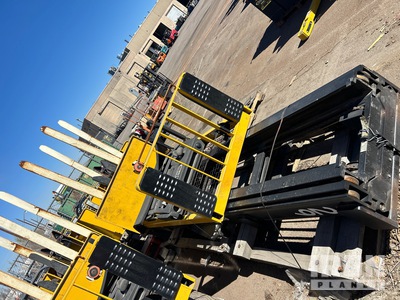 2020 Yale OS030BF Electric Forklift