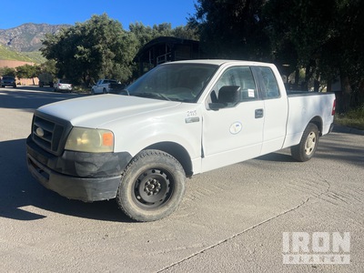 2006 Ford F-150 XL 4x2 Extended Cab Pickup
