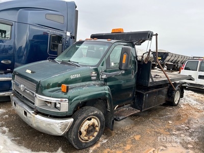 2003 Chevrolet C5500 4x2 Roll-Off Truck