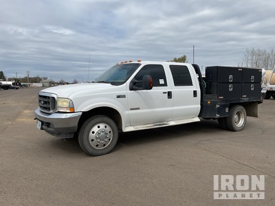 2004 Ford F-450 XLT 4x2 Crew Cab Flatbed Truck