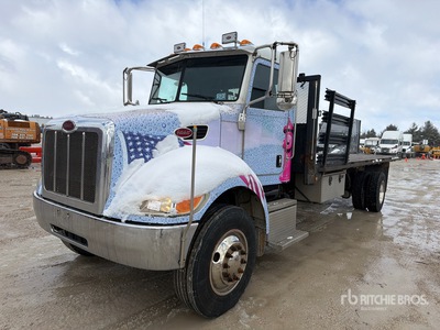 2014 Peterbilt 337 4x2 Camion à Plateau