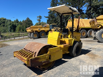 1996 Sakai Sv200TF Compacteur à tambour lisse