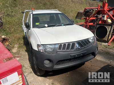 2009 Mitsubishi Triton 4x4 Pickup