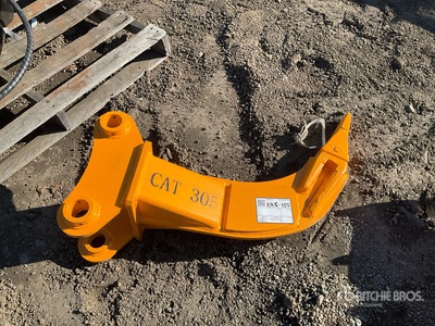 2026 GIYI 24 in Excavator Ripper - Fits Cat 305 (Unused)