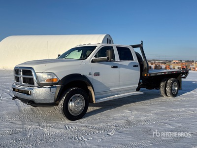 2012 Ram 5500 4x4 Crew Cab 平台トラック