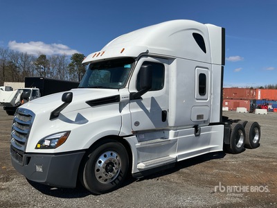 2019 Freightliner Cascadia 126 6x4 3- Achs Sattelzugmaschine mit Schlafkabine