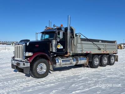 2014 Peterbilt 367 8x6 Tri/A Dump Truck
