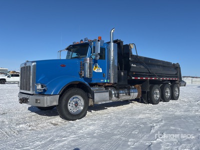 2013 Peterbilt 367 Tri/A Dump Truck