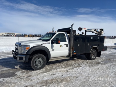 2016 Ford F-550 4x4 Service Truck