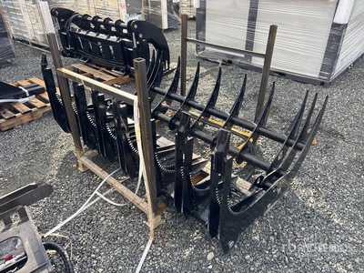 2026 GIYI GY-CLG72 72 in Log Skid Steer Grapple (Unused)