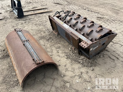 Bobcat 48 in Pad roller Rodillo vibrador para minicargadora