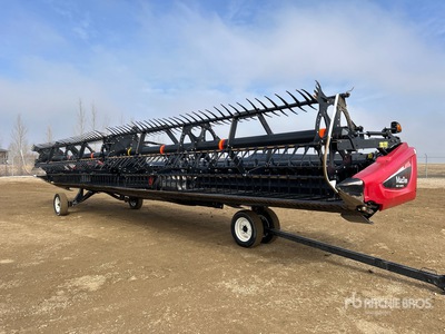 2014 MacDon D65-S 35 ft Draper Combine Header