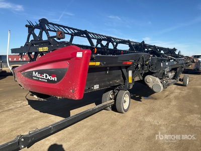 2014 MacDon Combine Header