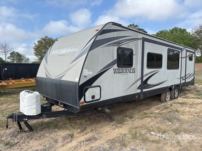2015 Heartland Wilderness 30 ft T/A Remolque de viaje