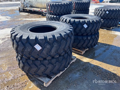 Quantity of (4) Maverick 20.5-25 E3/L3 Reifen (Unused)