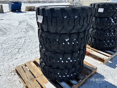 Quantity of (4) Maverick 12-16.5 Neumáticos (Unused)