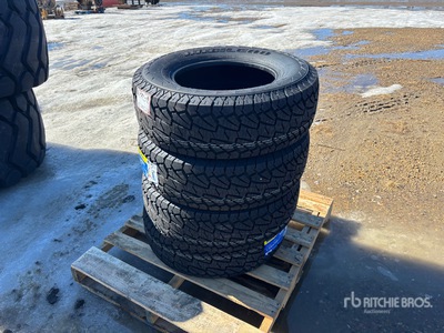 Quantity of (4) LT265/70R17 Reifen (Unused)