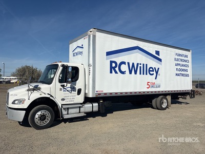 2018 Freightliner 4x2 Camion fourgon