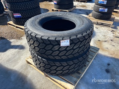 Quantity of (2) Boto 385/65R22.5 Reifen (Unused)