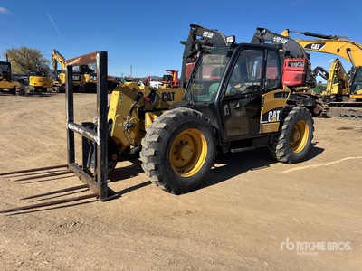 2006 Cat TH220B رافع تليسكوبى